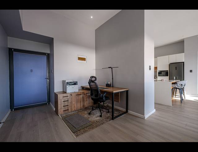 2 BEDROOM APARTMENT FOR SALE IN SHAKAS ROCK